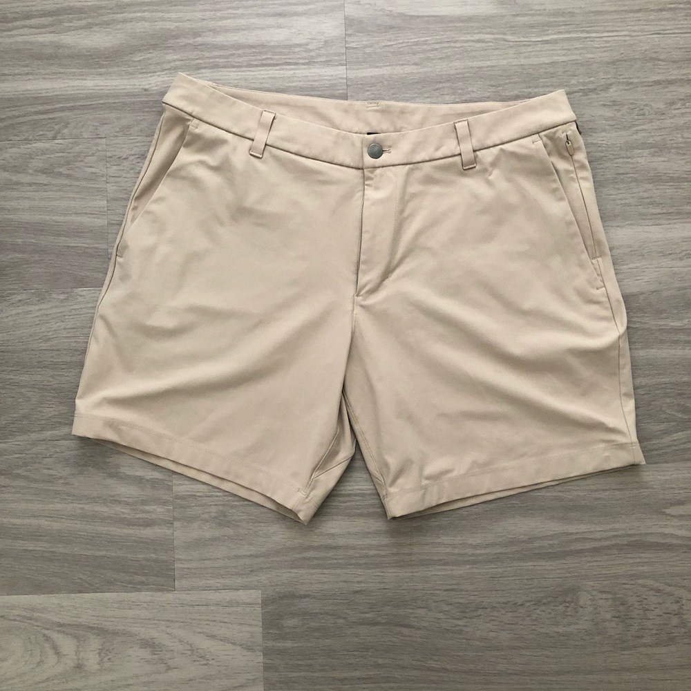 Mens Commission Classic Fit Short 7”